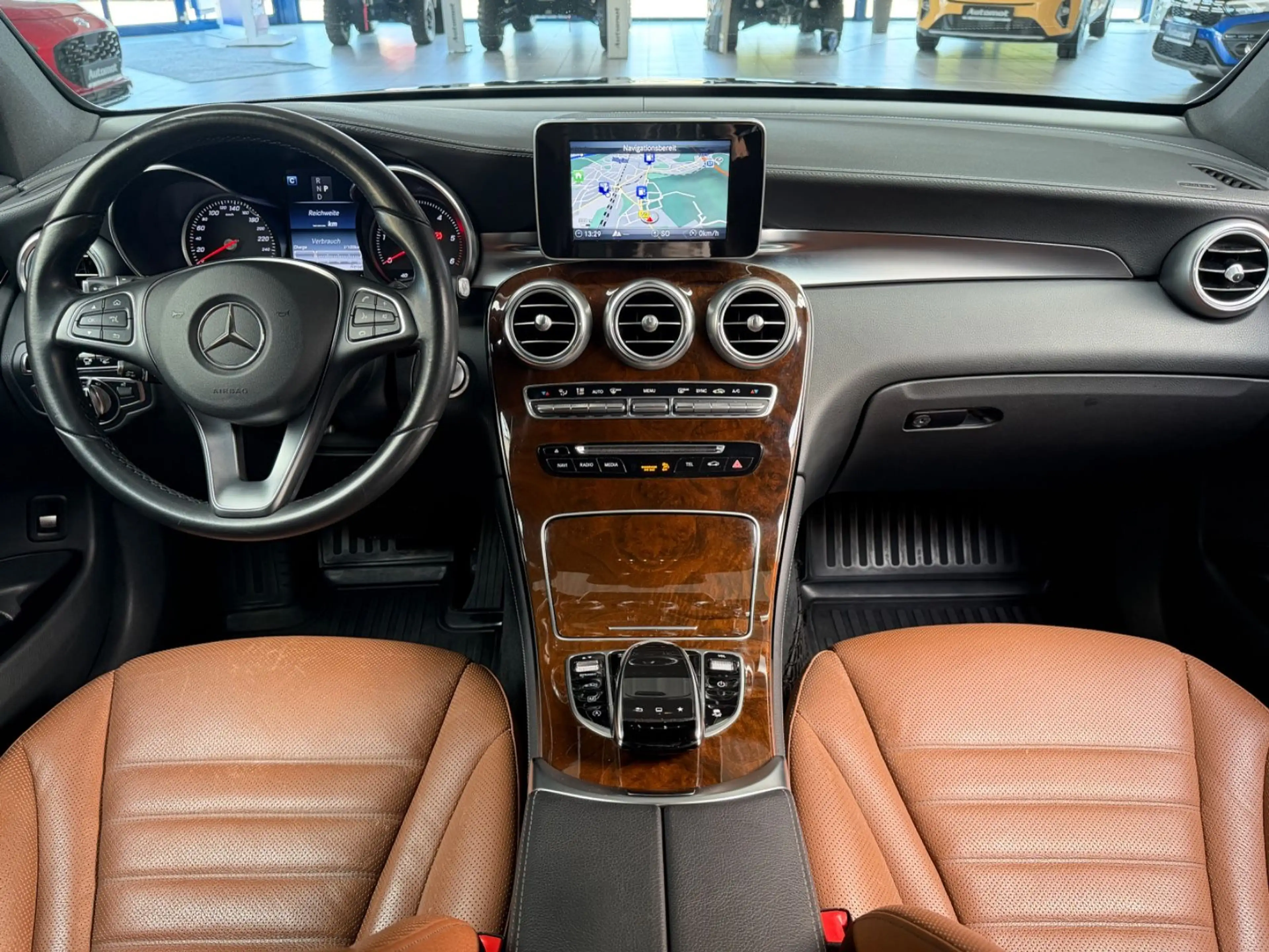 Mercedes-Benz GLC 220 d 4-Matic*360°*ACC*Navi*DAB* — photo 13