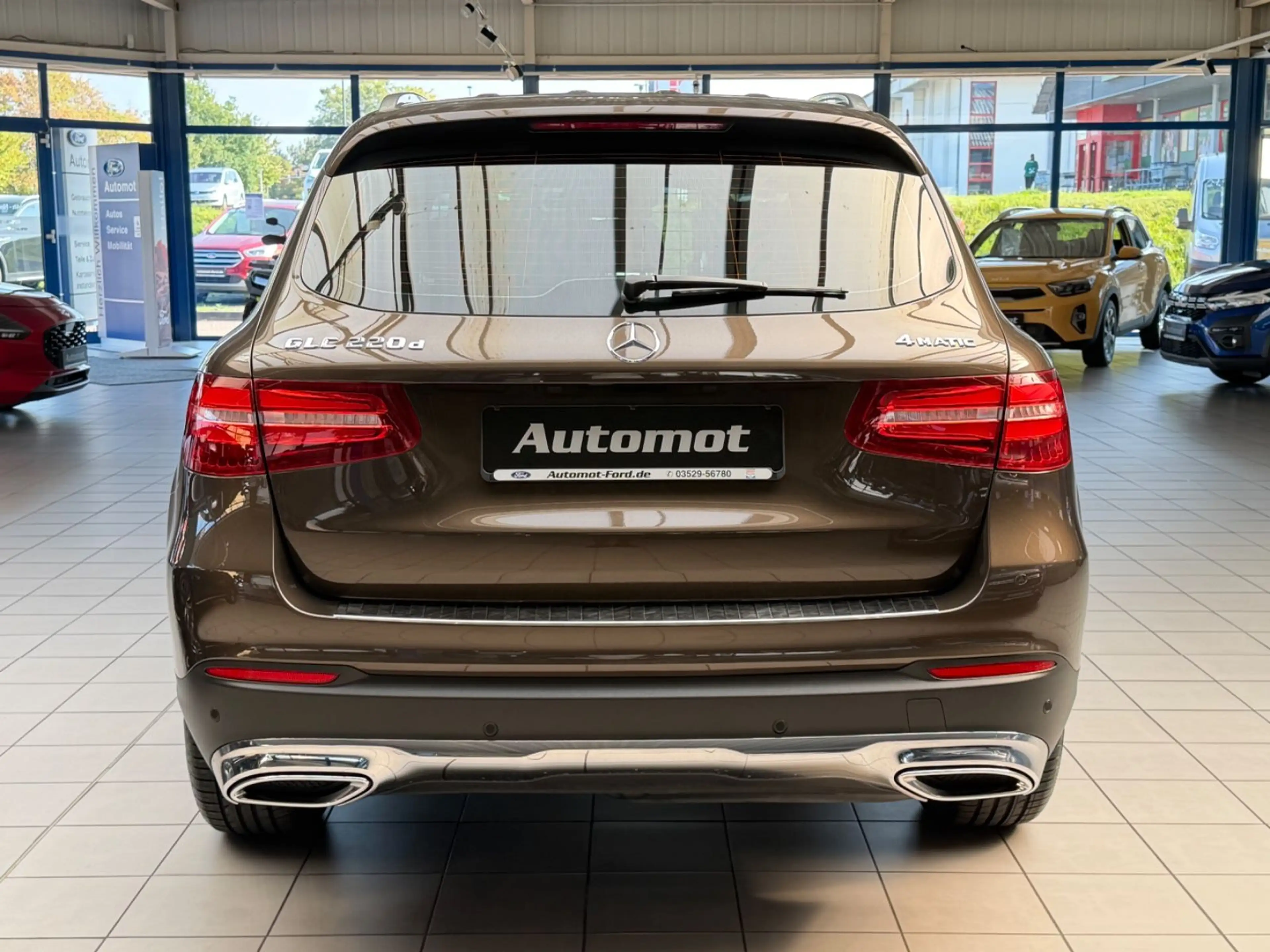 Mercedes-Benz GLC 220 d 4-Matic*360°*ACC*Navi*DAB* — photo 6