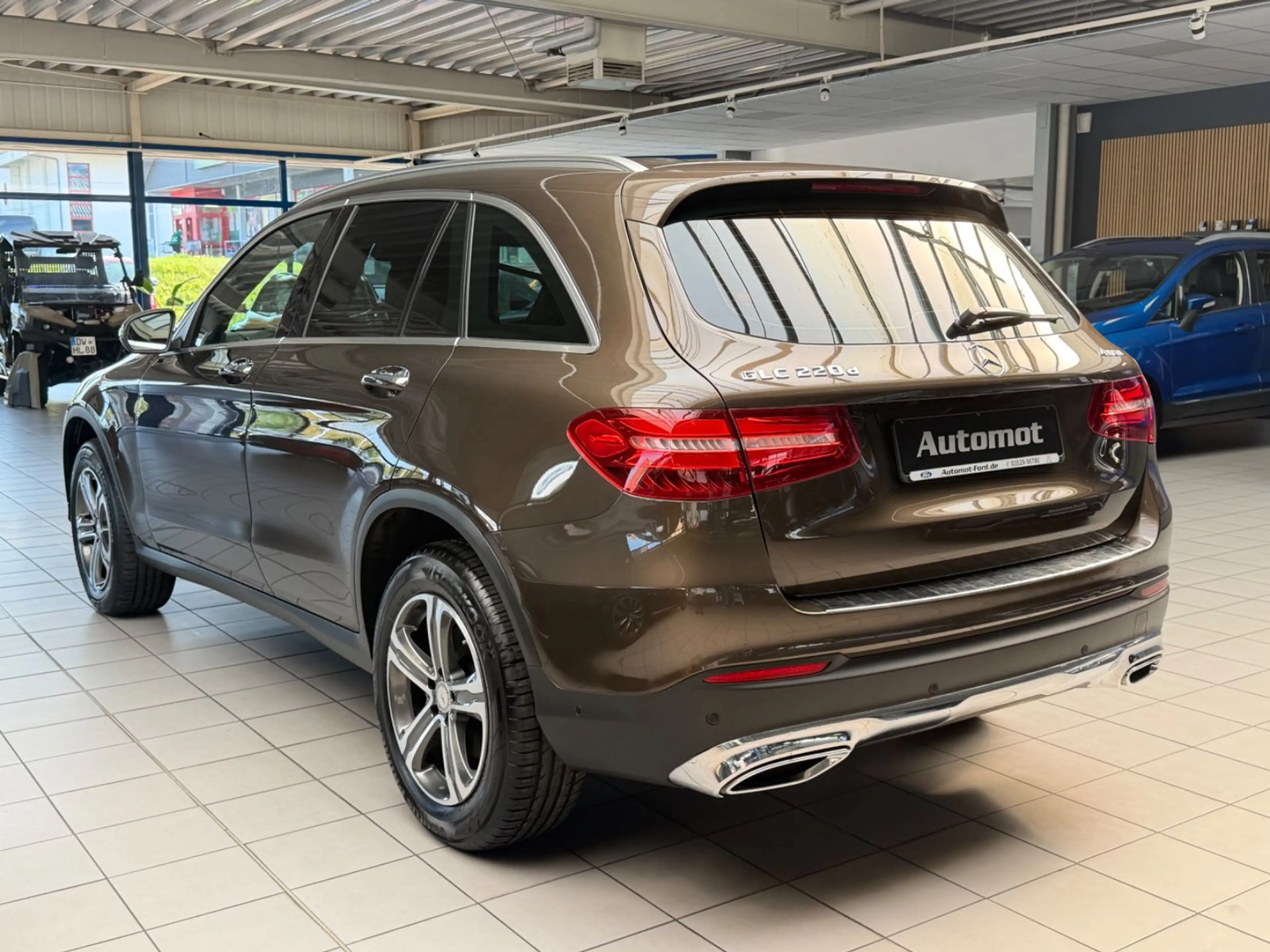 Mercedes-Benz GLC 220 d 4-Matic*360°*ACC*Navi*DAB* — photo 5