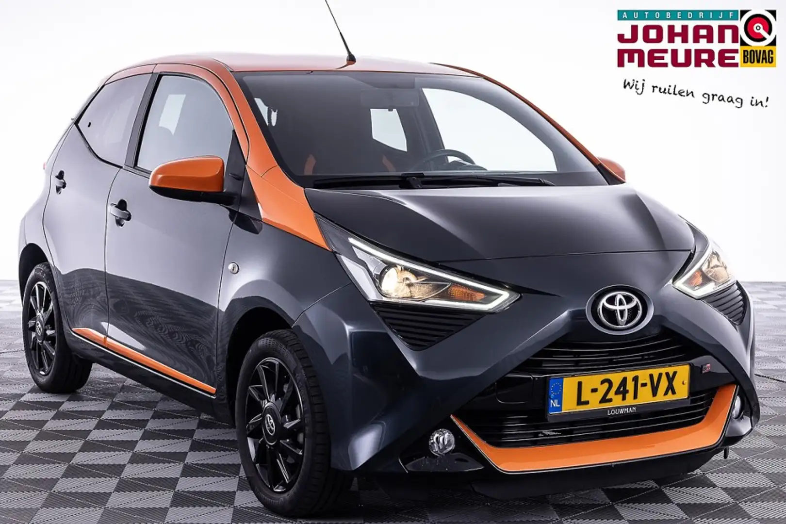Toyota Aygo 1.0 VVT-i x-JBL Automaat ✅ 1e Eigenaar Gris - 1
