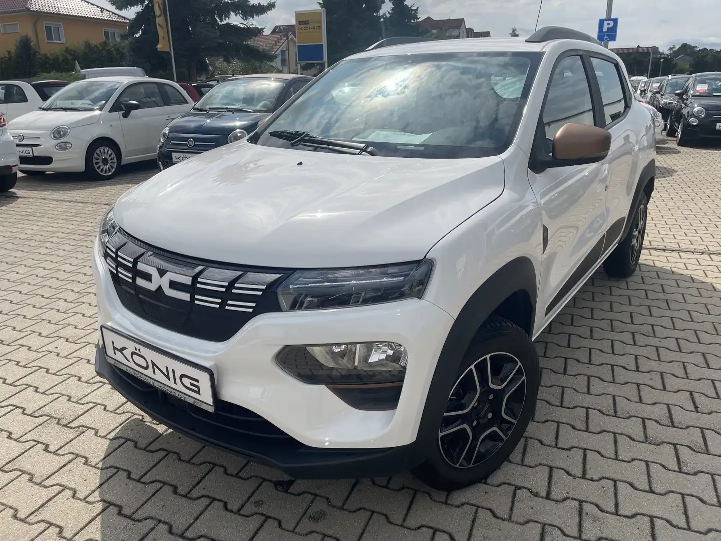 Dacia Spring Extreme Weiß - 1