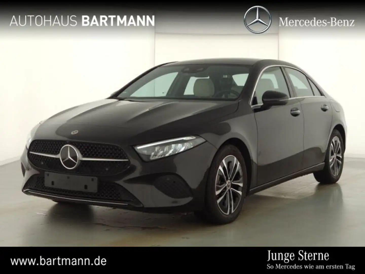 Mercedes-Benz A 180 A 180 d Limo ++PANO+DISTRONIC+360°+AMBIENTE++ LED Black - 1