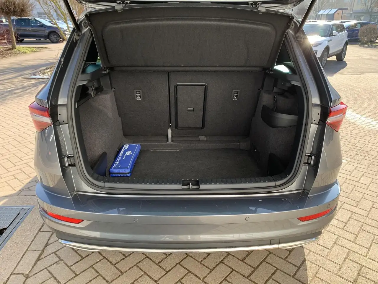 Skoda Karoq 1.5TSI DSG SportLine Navi+Lenk-Sitzhz+ACC 6