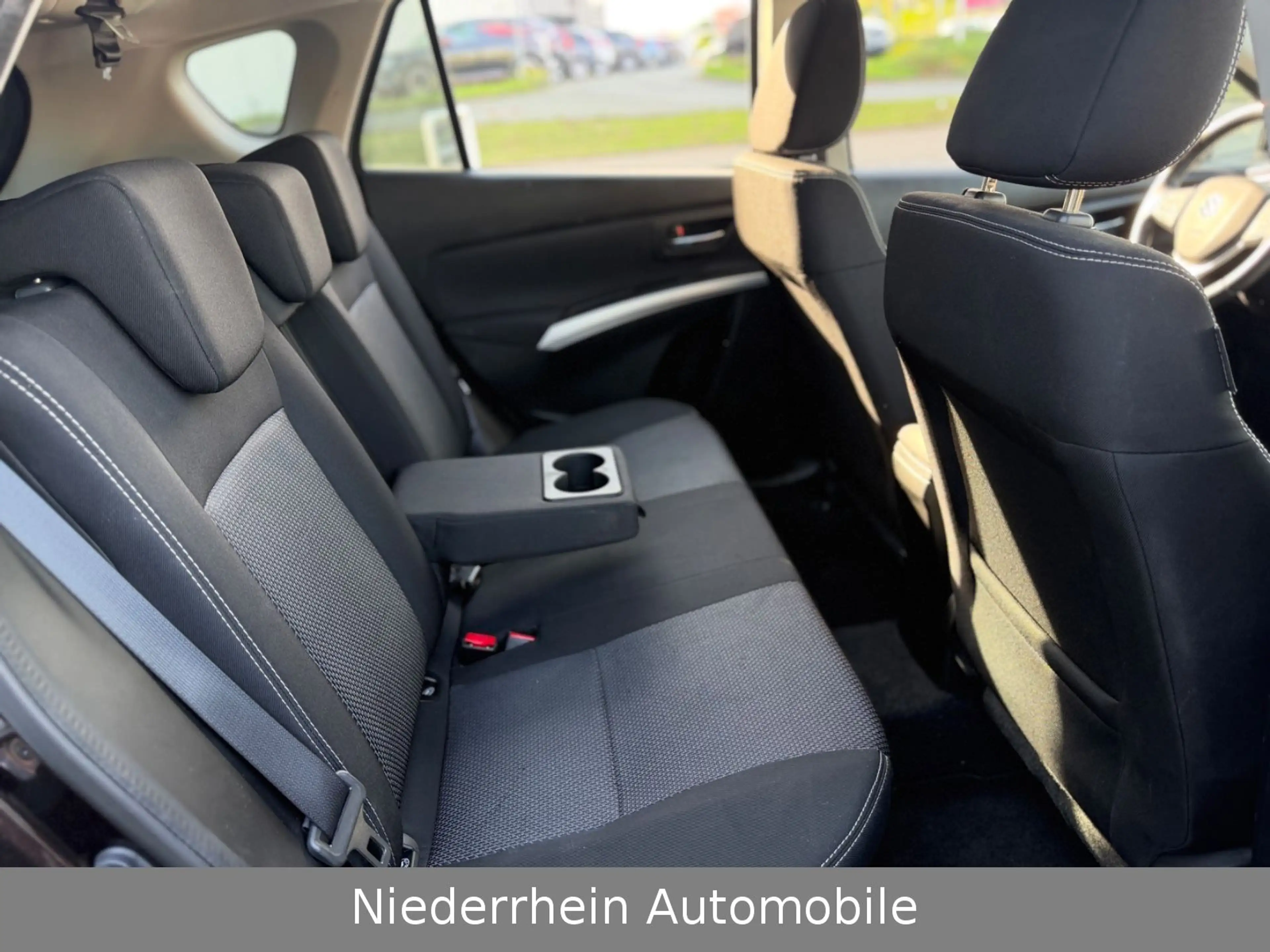 Suzuki SX4 S-Cross Limited Autom.+PDC+SH+Kamera — photo 6