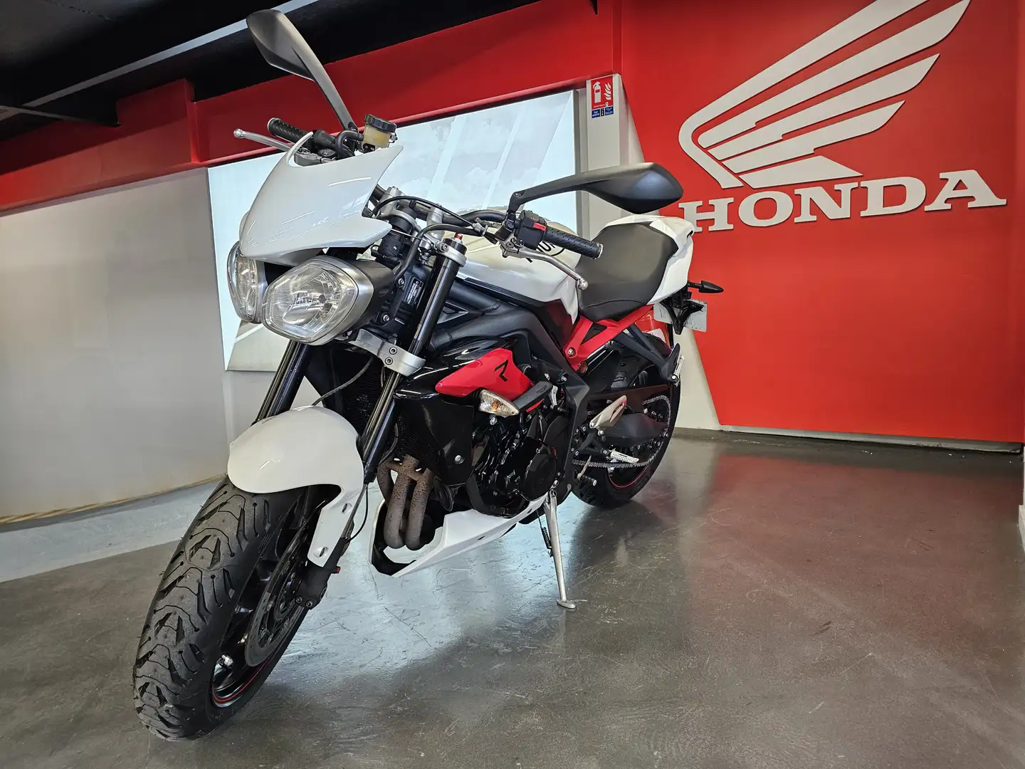 Triumph Street Triple 675 Alb - 1