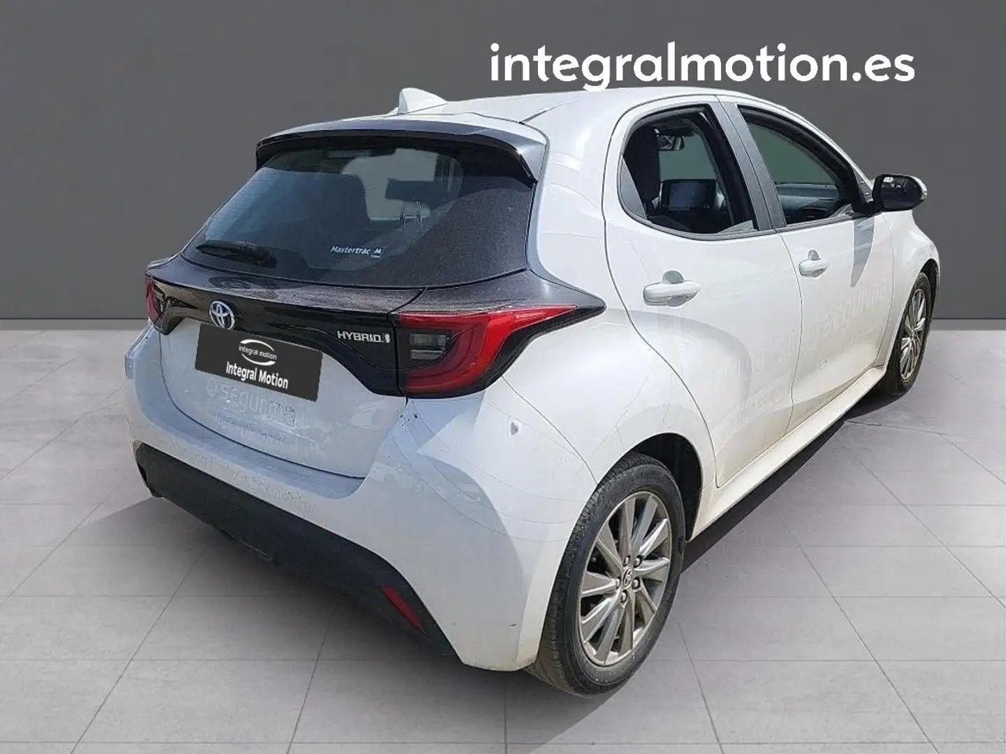 Toyota Yaris 1.5 120H Active Tech Blanco - 2