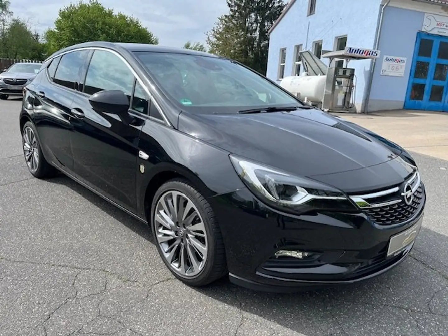 Opel Astra Ultimate"Voll Ausstattung"Leder,Matrix,Navi,RFK" Negro - 2