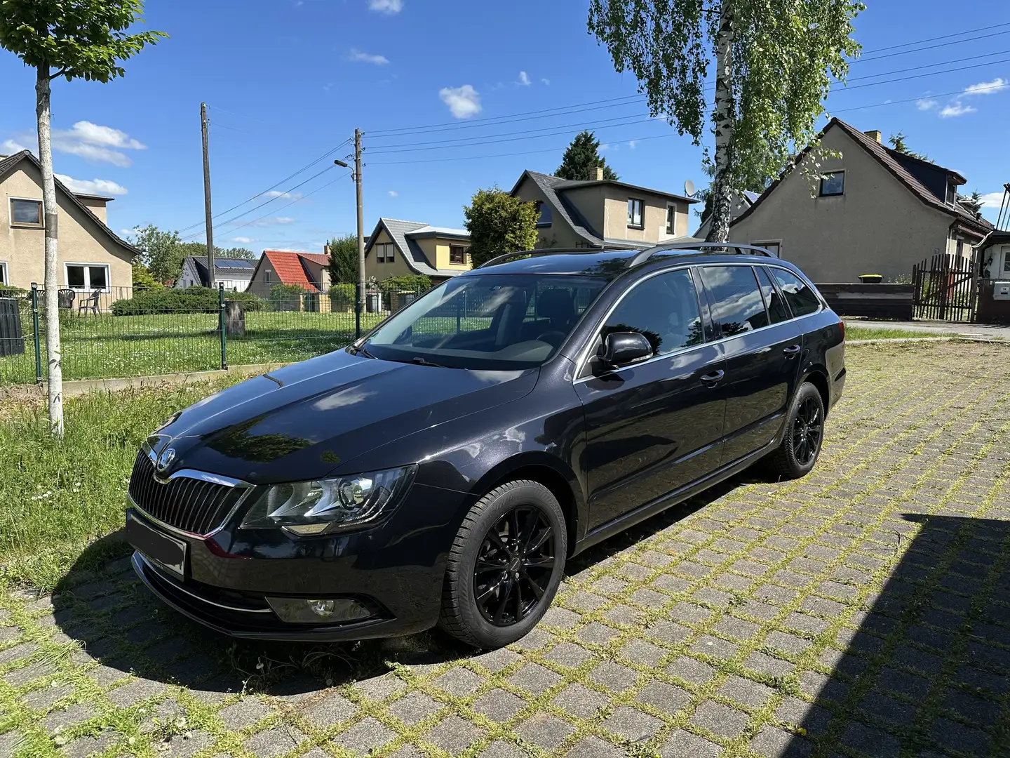 Skoda Superb Superb II Combi Diesel Combi 2.0 TDI Exclusive Schwarz - 1
