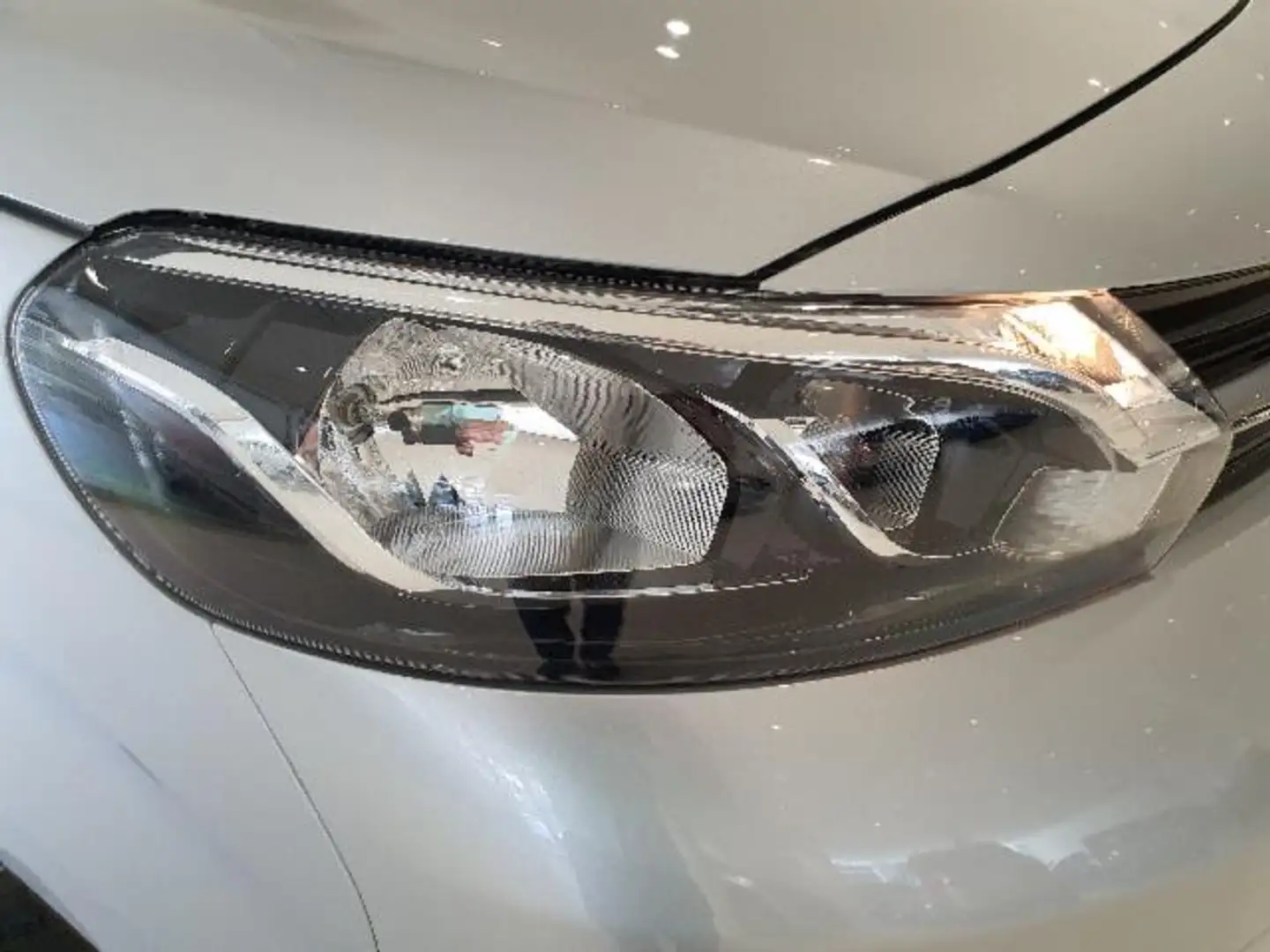 Toyota Proace 2.0D 110KW MWB SHUTTLE ACTIVE P 9STR 5D 150 5P 9 P Gris - 2