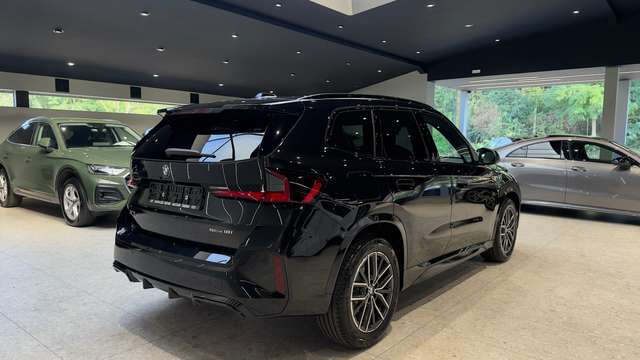 BMW X1 — photo 6