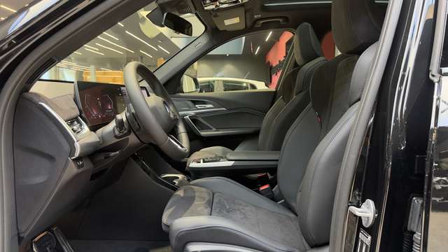 BMW X1 — photo 11