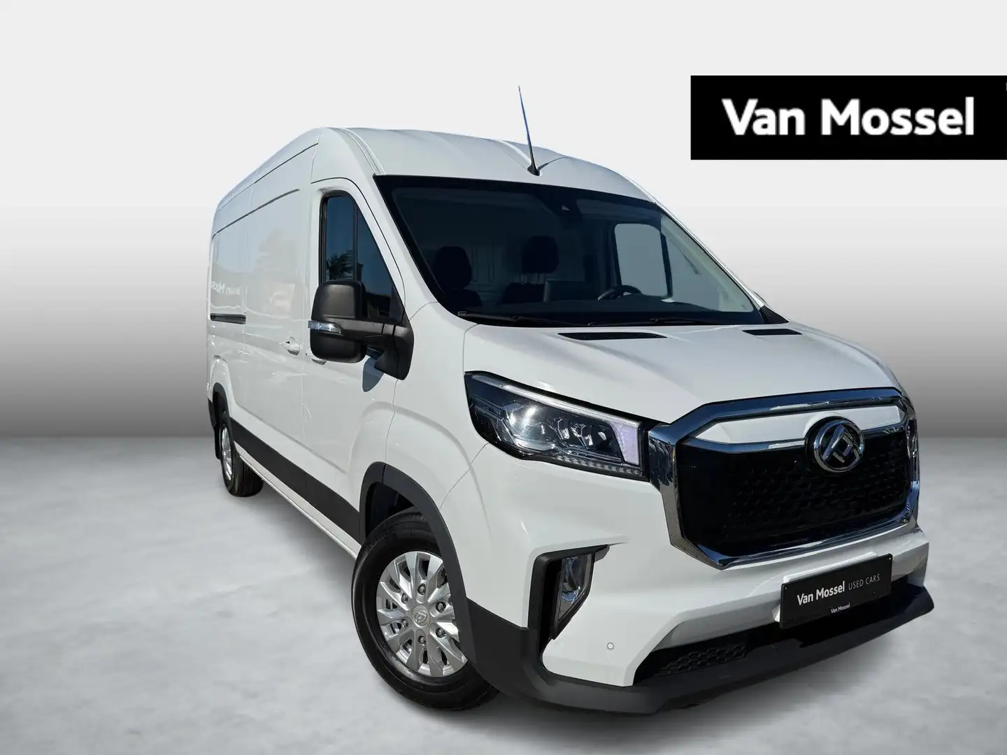Maxus eDeliver 9 Blanc - 1