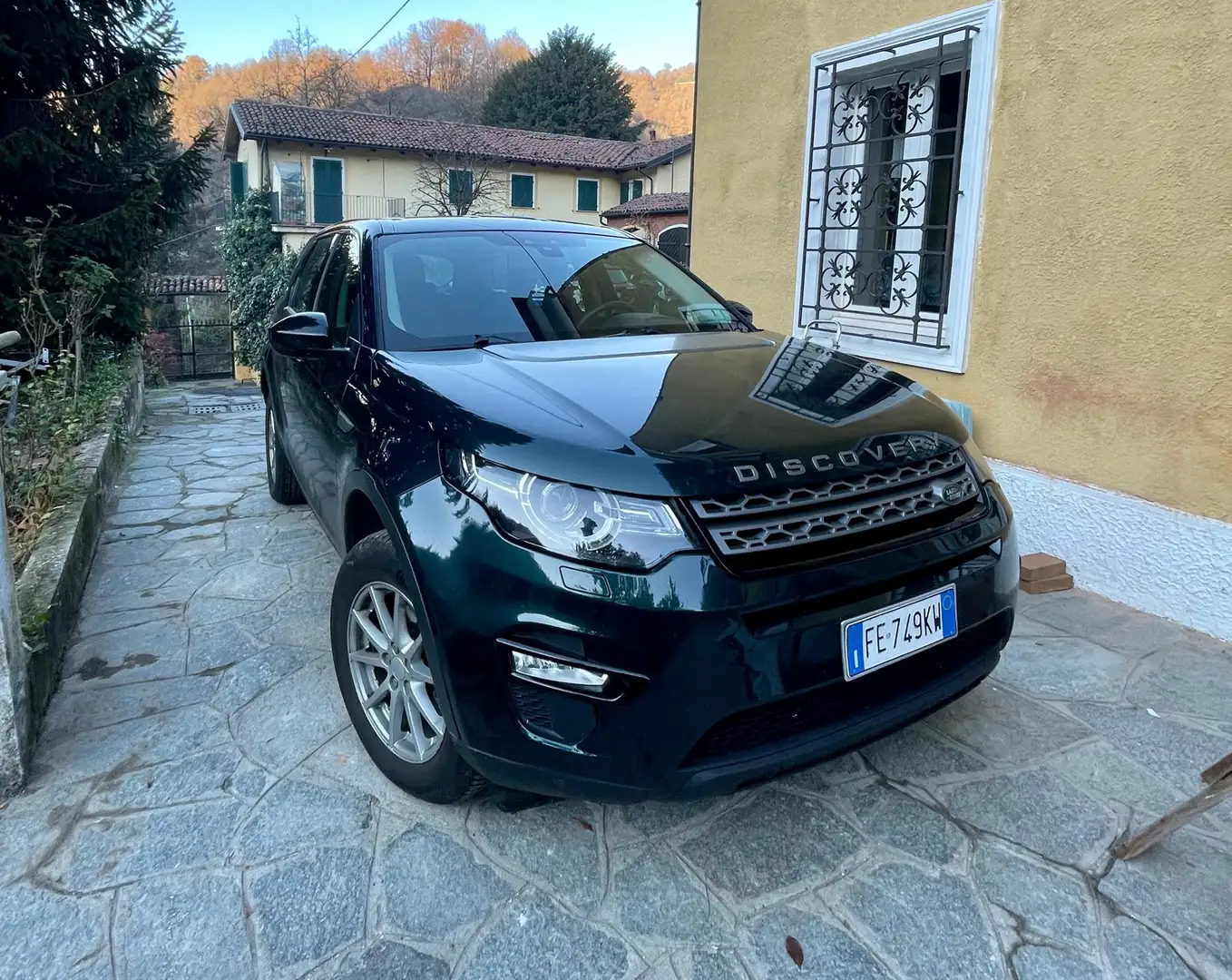 Land Rover Discovery Sport 2.0 td4 Pure Business edition awd 150cv auto Groen - 1