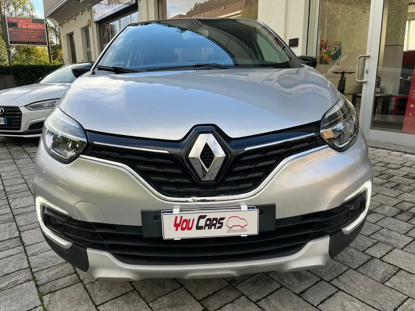 Renault Captur 1.3 tce Sport Edition 130cv NEOPATENTATI UNICO PR. Argento - 2