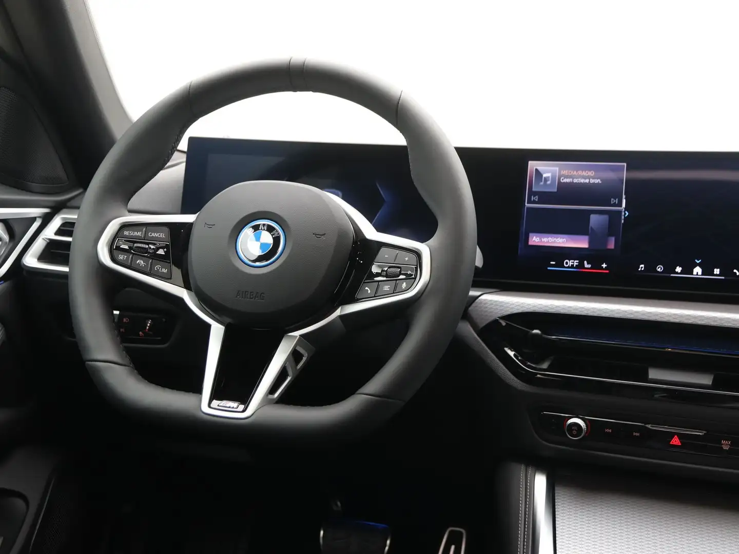 BMW i4 eDrive40 M Sport - Trekhaak Groen - 2
