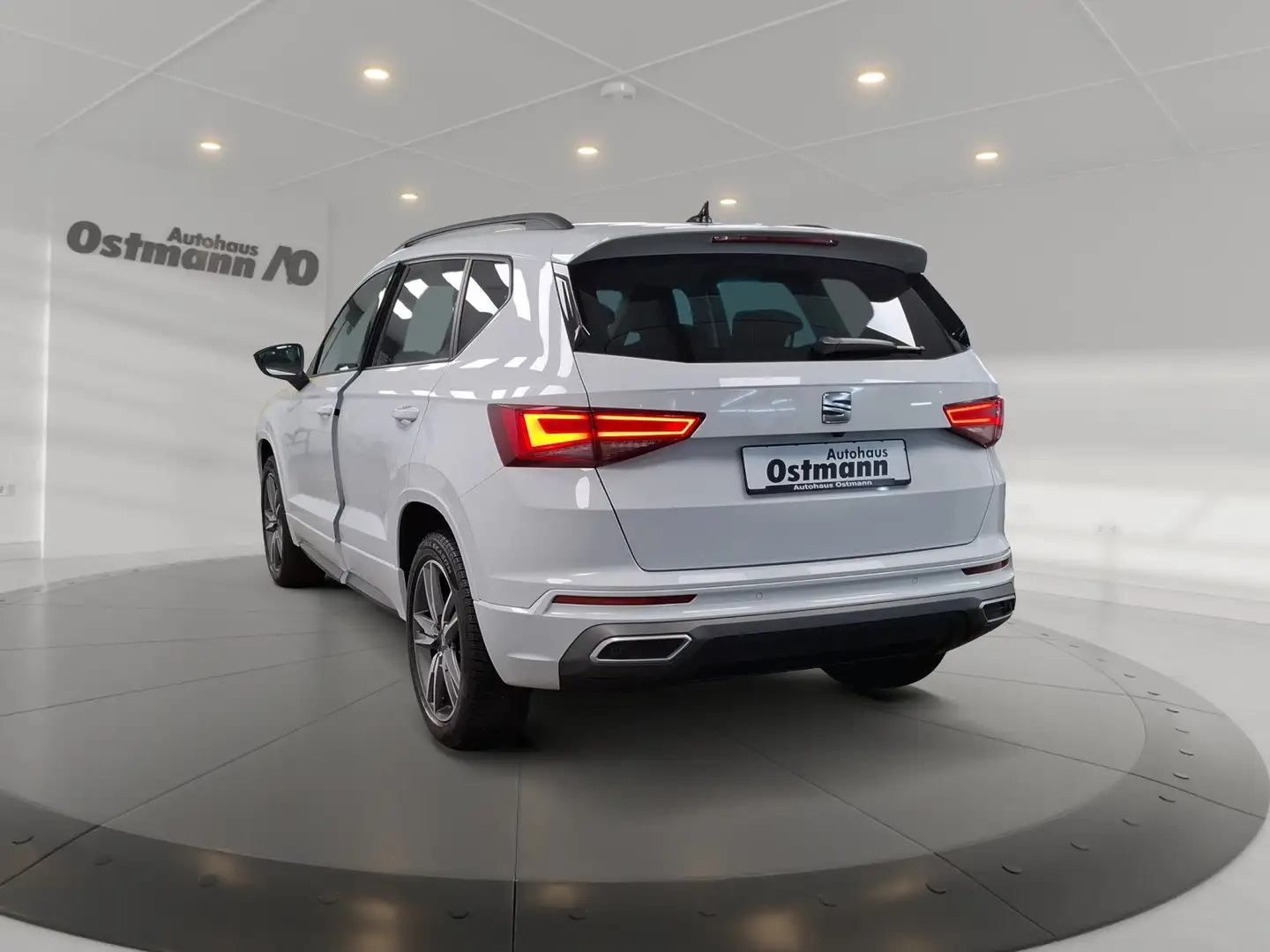 SEAT Ateca 2.0 TDI 4Drive FR AHK el.Heck LM RFK LED Weiß - 2