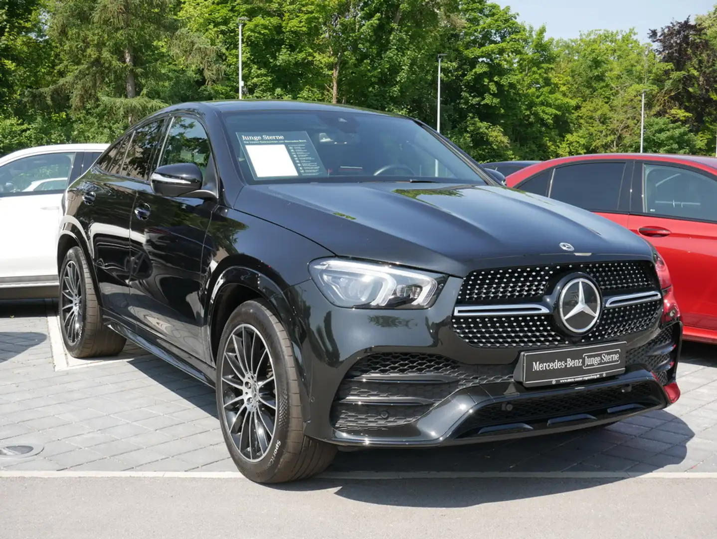 Mercedes-Benz GLE 400 d 4MATIC Coupé AMG SHD MBUX Wide MBeam Schwarz - 2