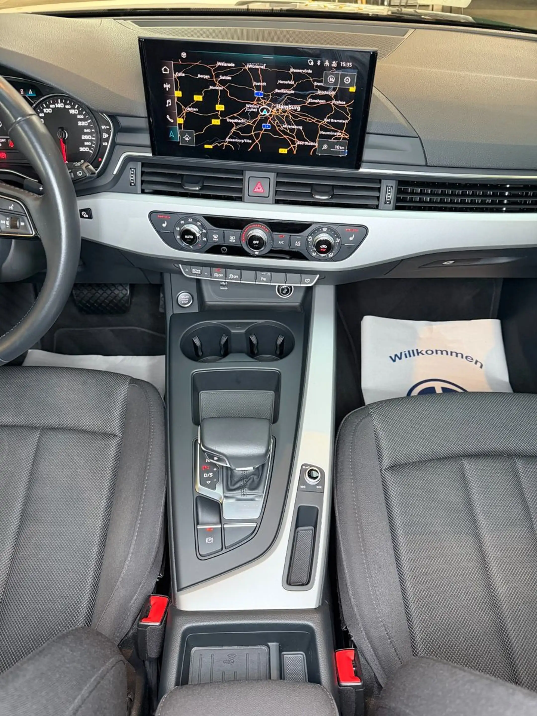 Audi A4 Avant 40 TDI S-Tronic LED/NAVI/ASSIST+/190PS — photo 13