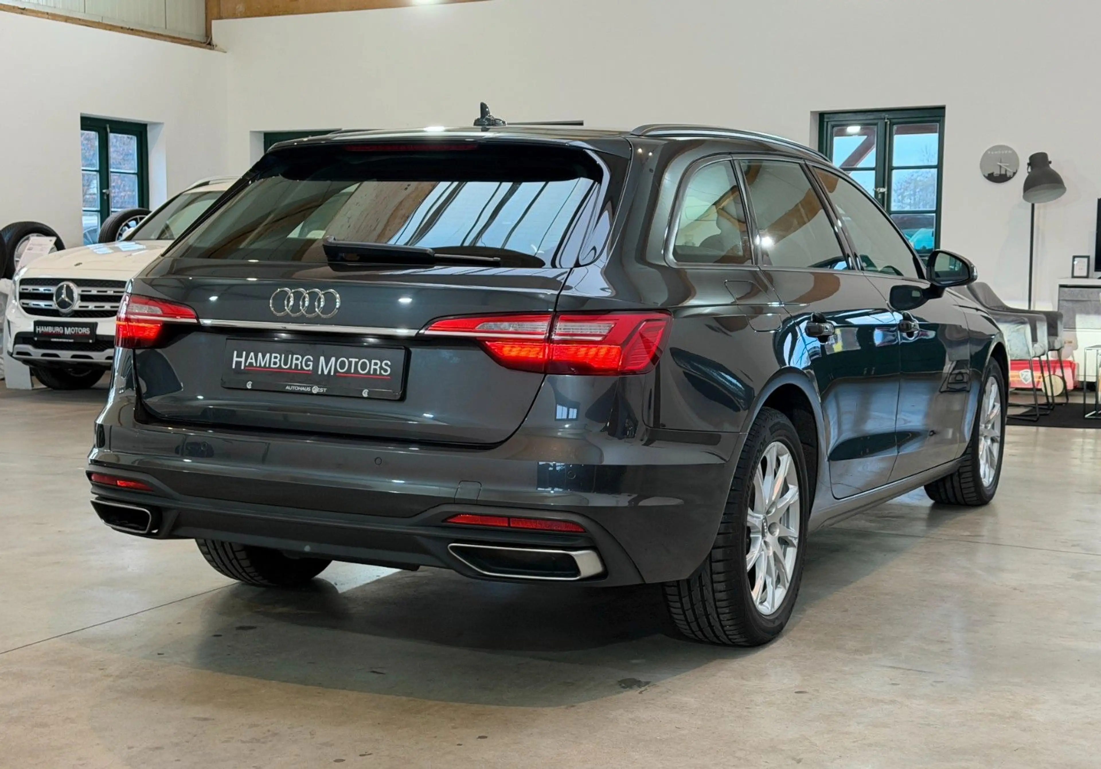 Audi A4 Avant 40 TDI S-Tronic LED/NAVI/ASSIST+/190PS — photo 3