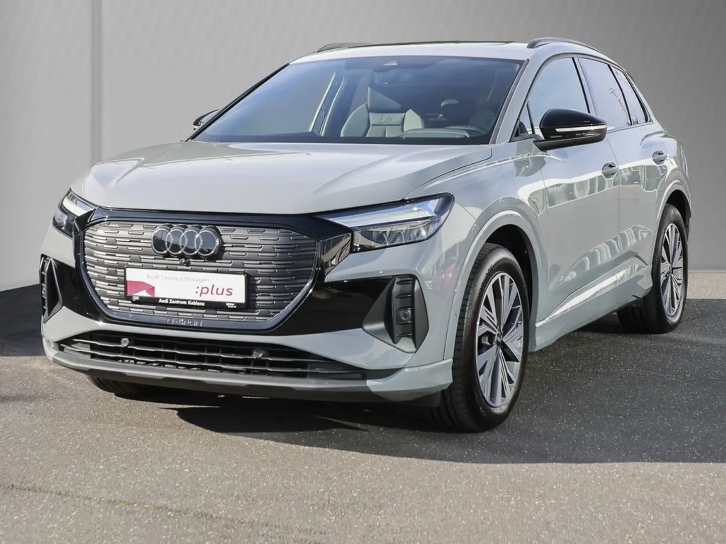 Audi Q4 e-tron advanced Navi ACC Panorama Kamera Grau - 2