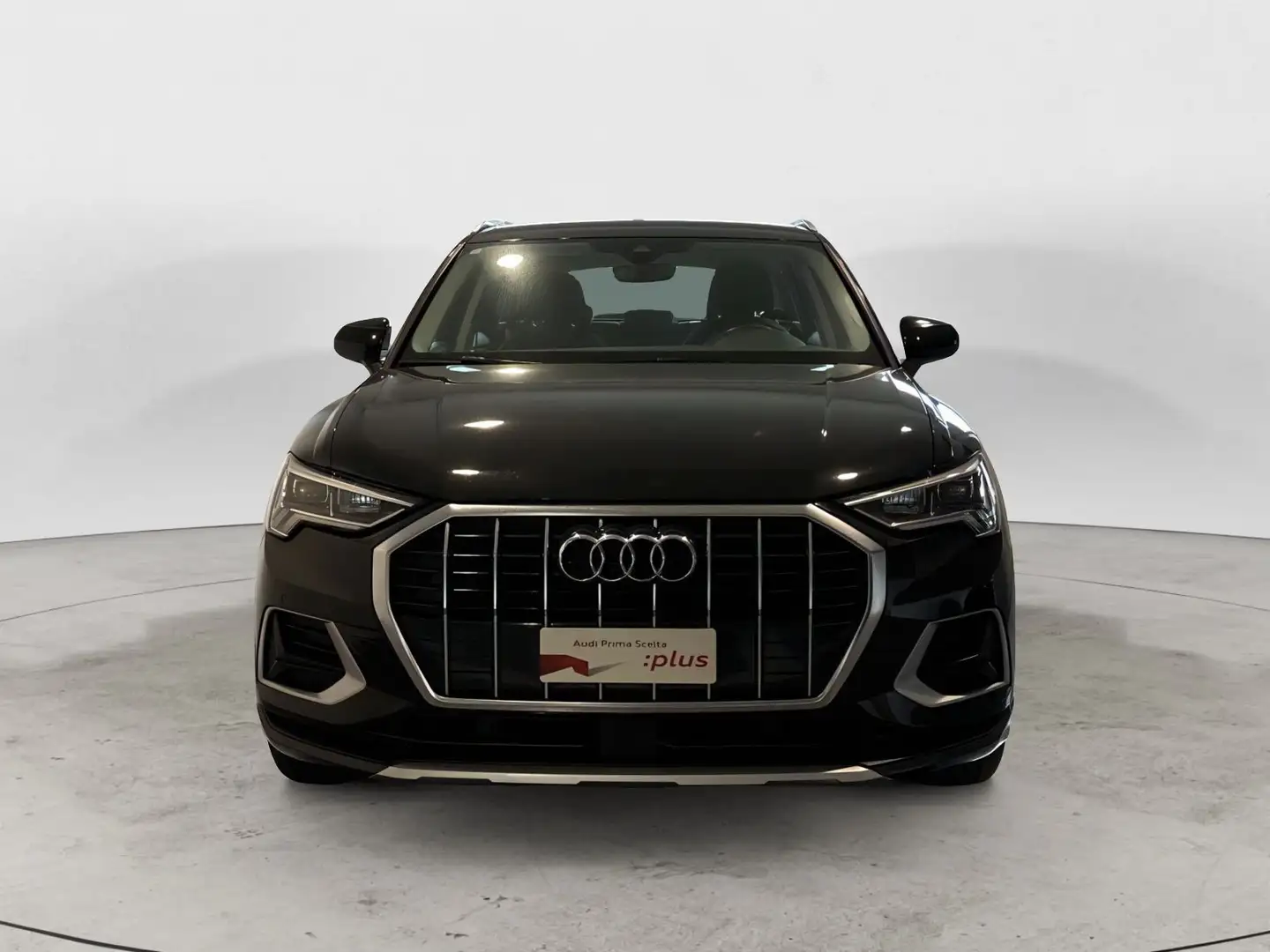 Audi Q3 35 TDI S tronic Business Advanced Schwarz - 2