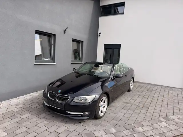 BMW 325 i 3 Cabrio E93 Automatik/Navi
