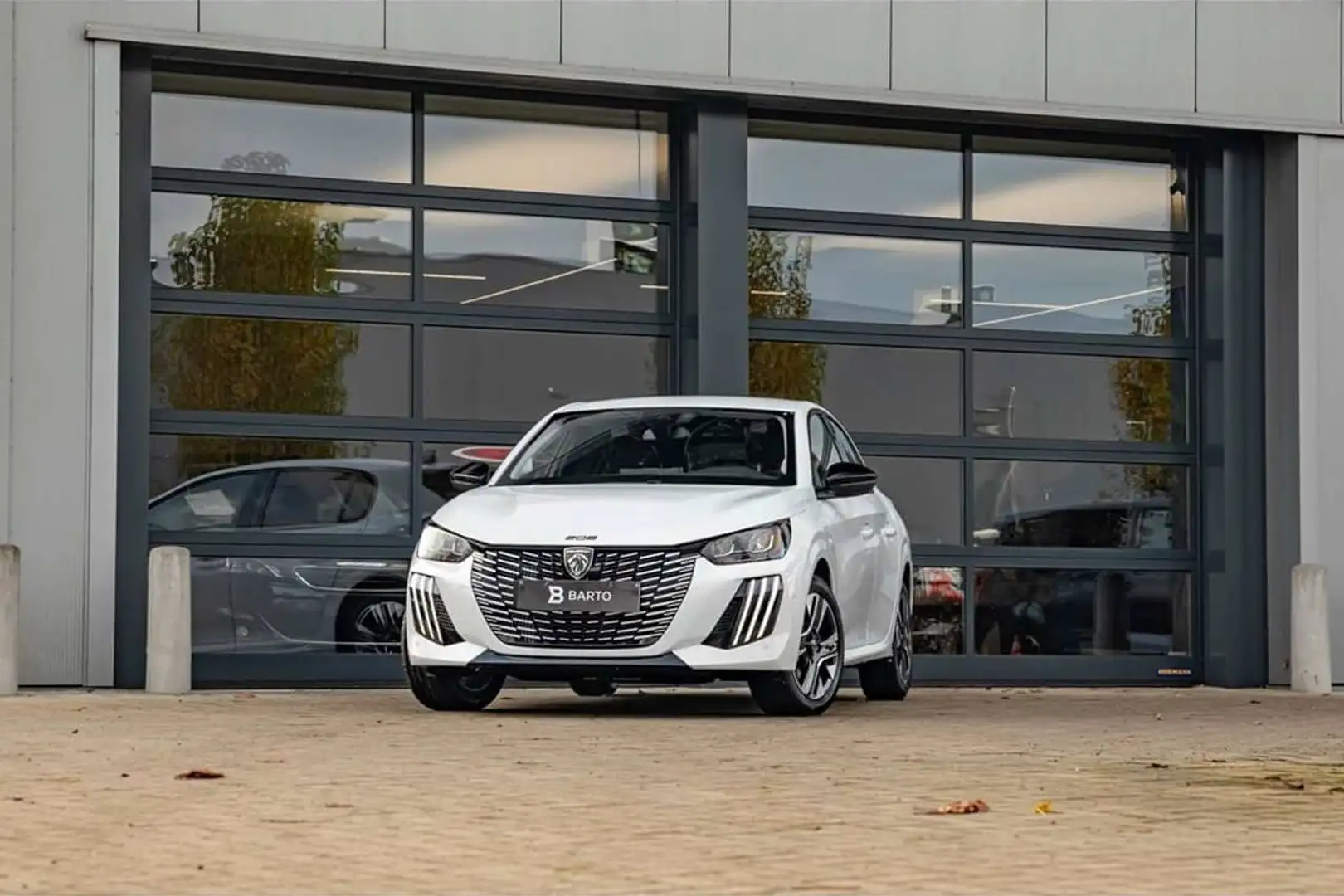 Peugeot 208 100pk MT6 | 360° Camera | Dodehoekdet. | Navi. ... Blanc - 1