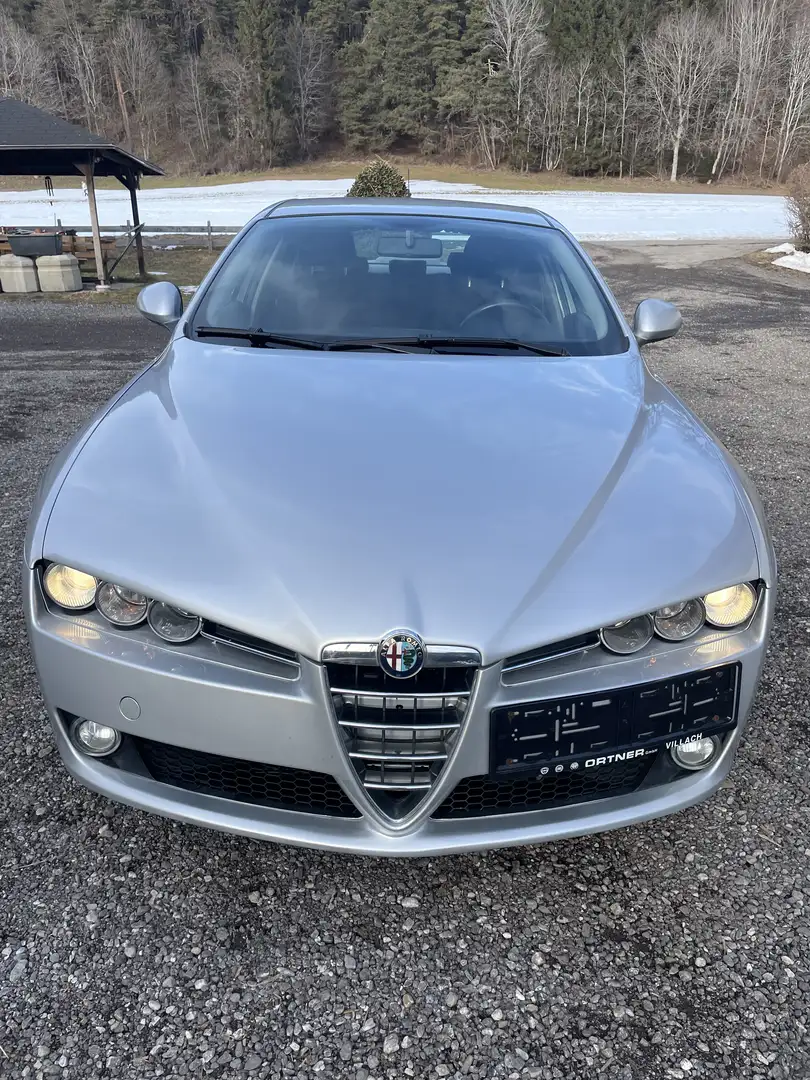 Alfa Romeo 159 1,9 JTDM 16V Distinctive - 1