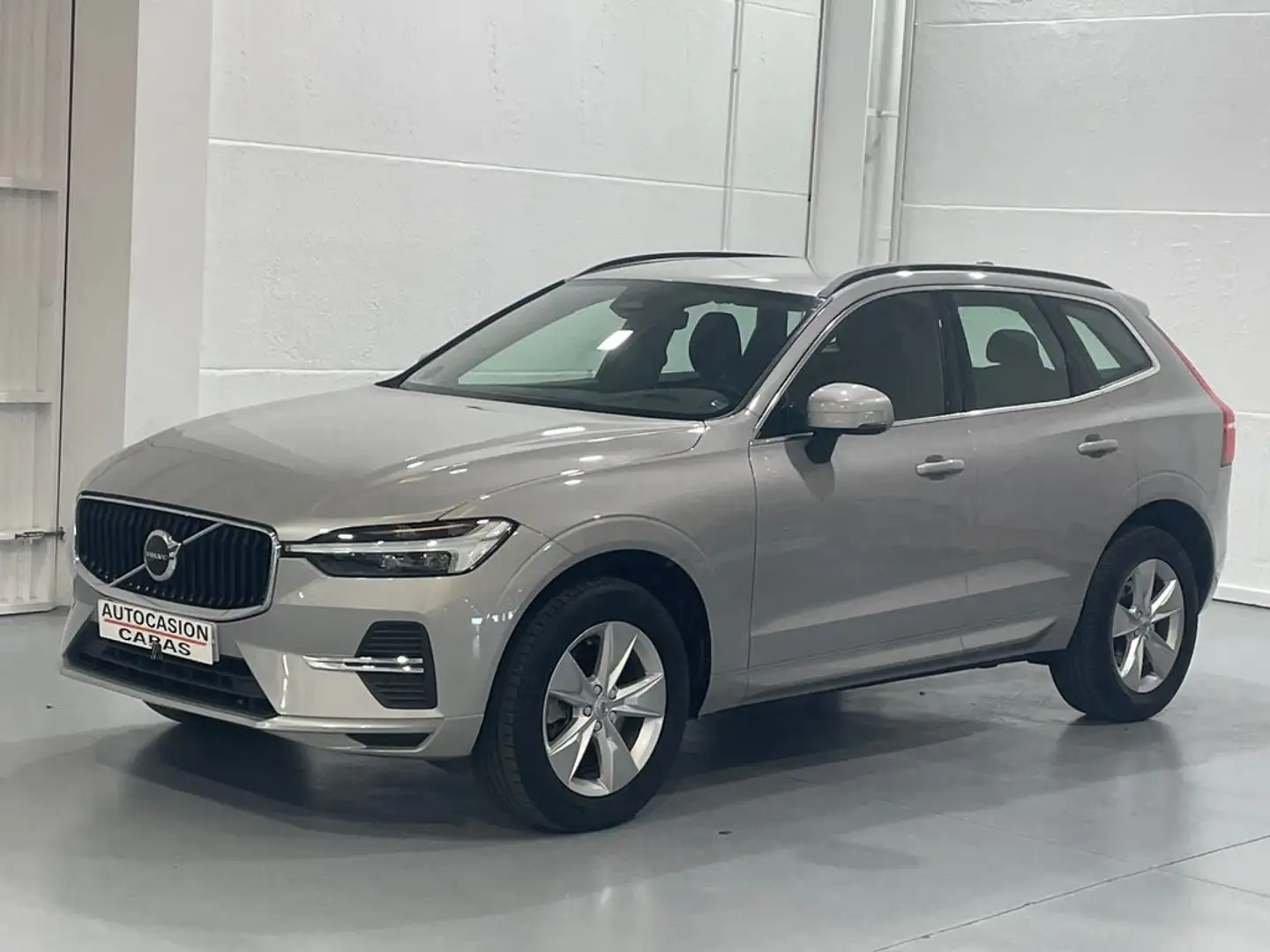 Volvo XC60 2.0 B4 D AWD Ultimate Bright Auto Beige - 1