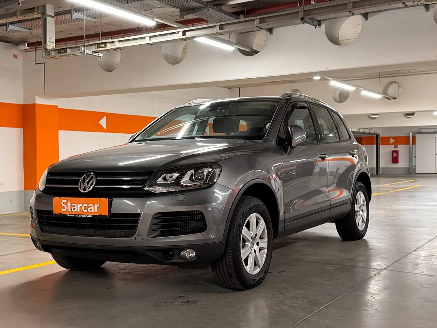 Volkswagen Touareg V6 TDI BMT 4Motion Aut.*AHK*VOLLLEDER* Gris - 1