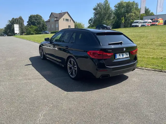BMW 550 d Touring xDrive LED 360° Standheizung 20"