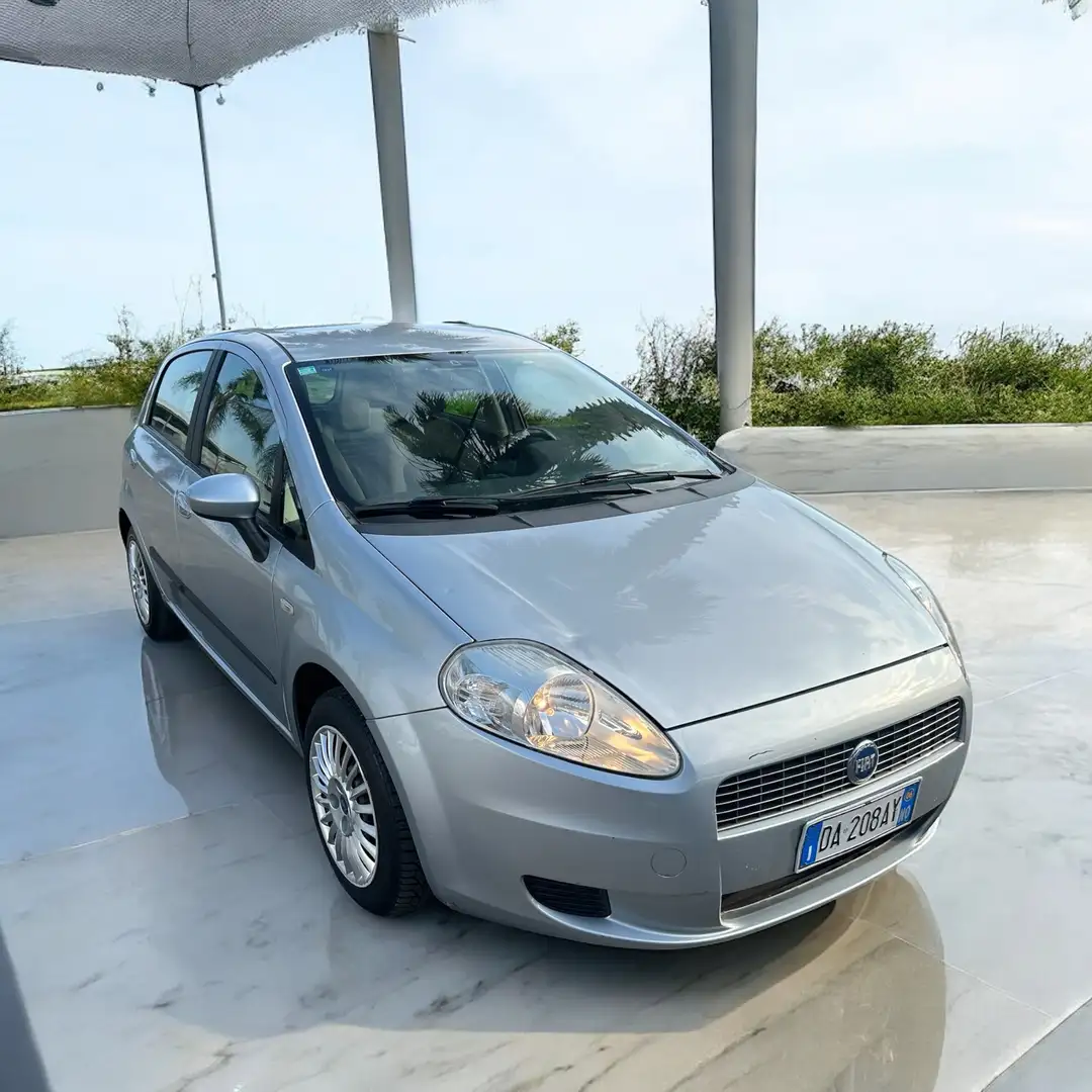 Fiat Grande Punto 5p 1.2 Dynamic 65cv - 2