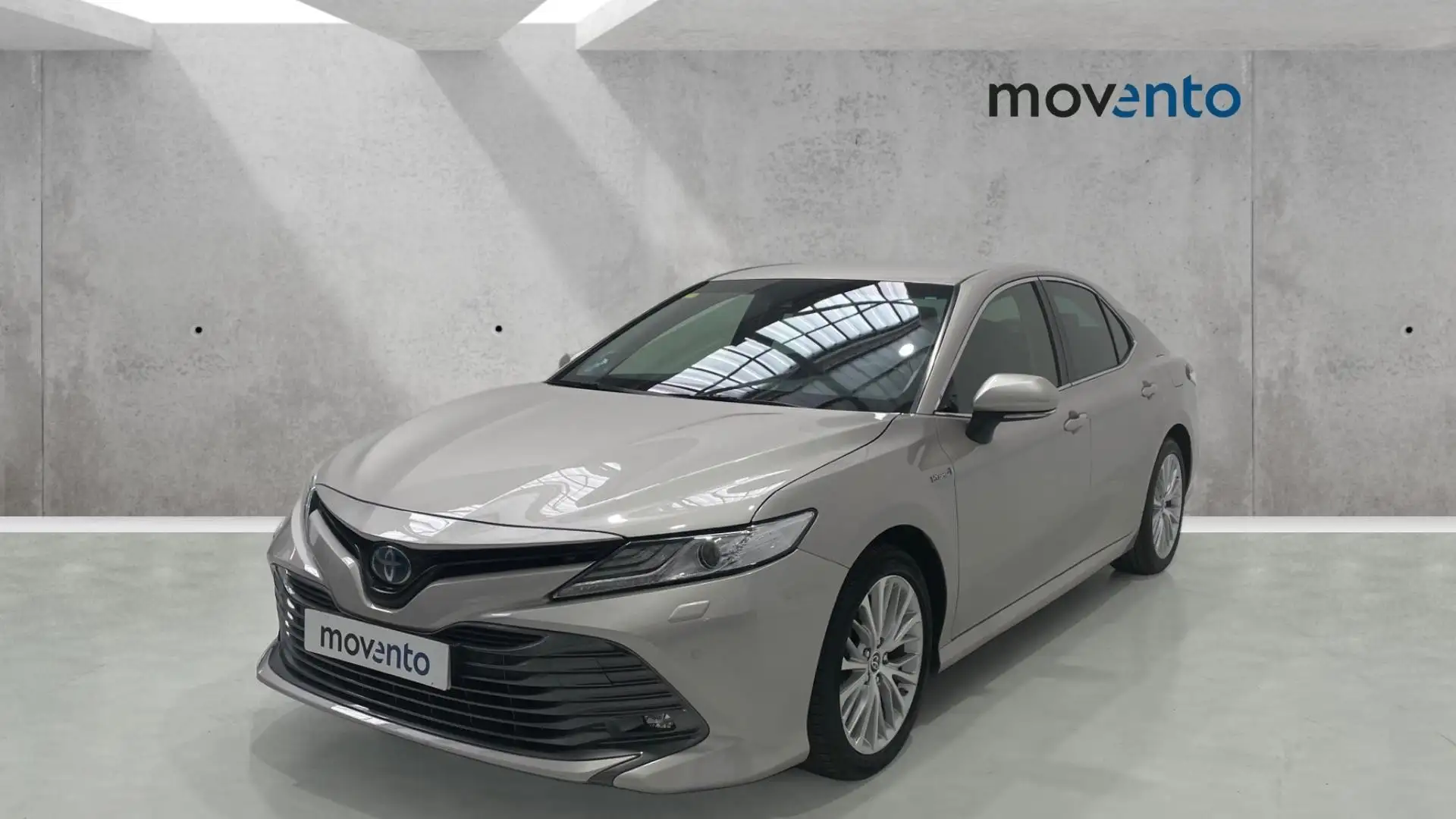 Toyota Camry Híbrido Luxury Aut. Grau - 2