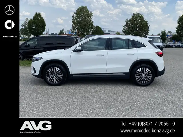 Mercedes-Benz EQA view 7