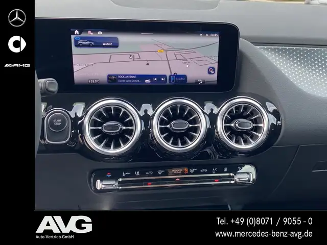 Mercedes-Benz EQA view 11