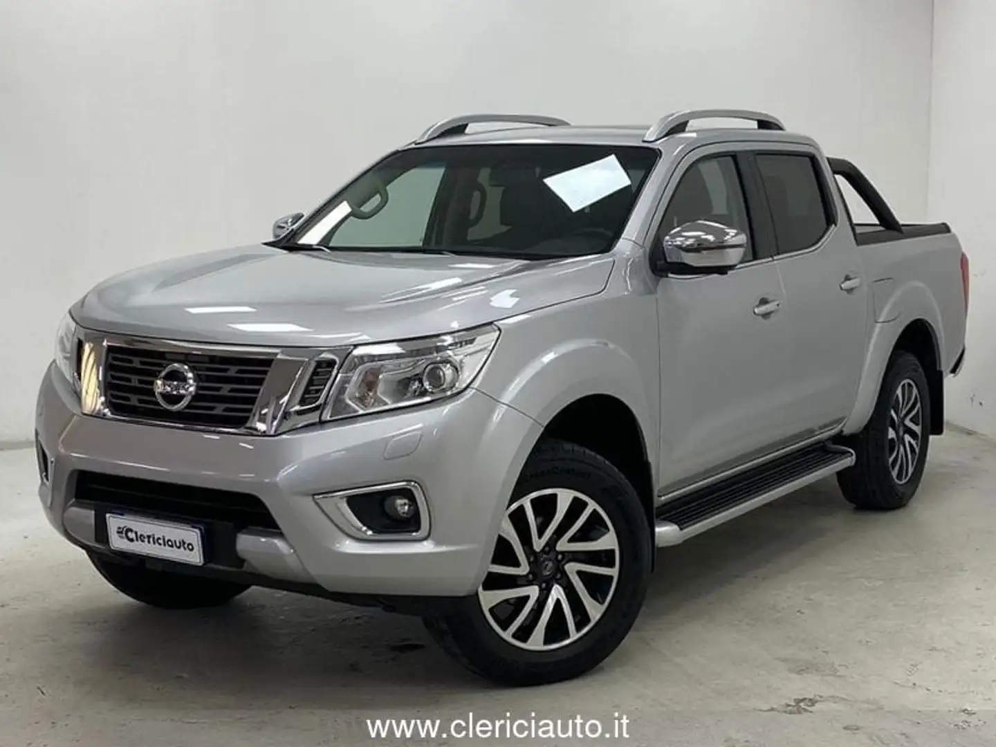 Nissan Navara 2.3 dCi 190 CV 7AT 4WD Double Cab N-Connecta N1 Argento - 1