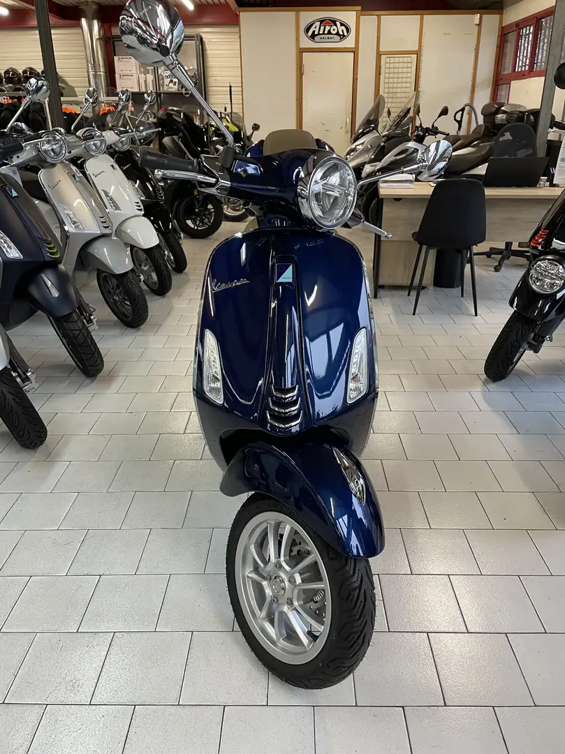 Vespa Primavera 125 - 1