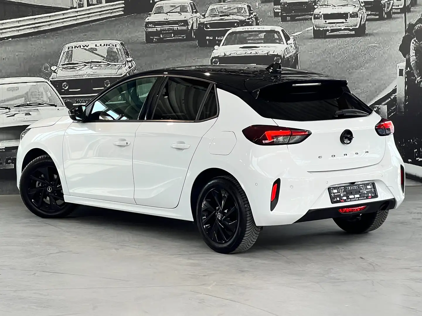 Opel Corsa 1.2i GS-LINE // Nieuwstaat // PDC + Cam Blanc - 2