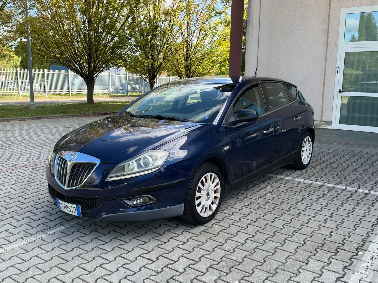Lancia Delta 1.4 tjt Argento ecochic Gpl 120cv — photo 1 of 9