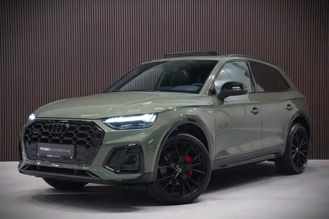 Audi Q5 50 TFSI e S edition Competition S-Line | Panoramad