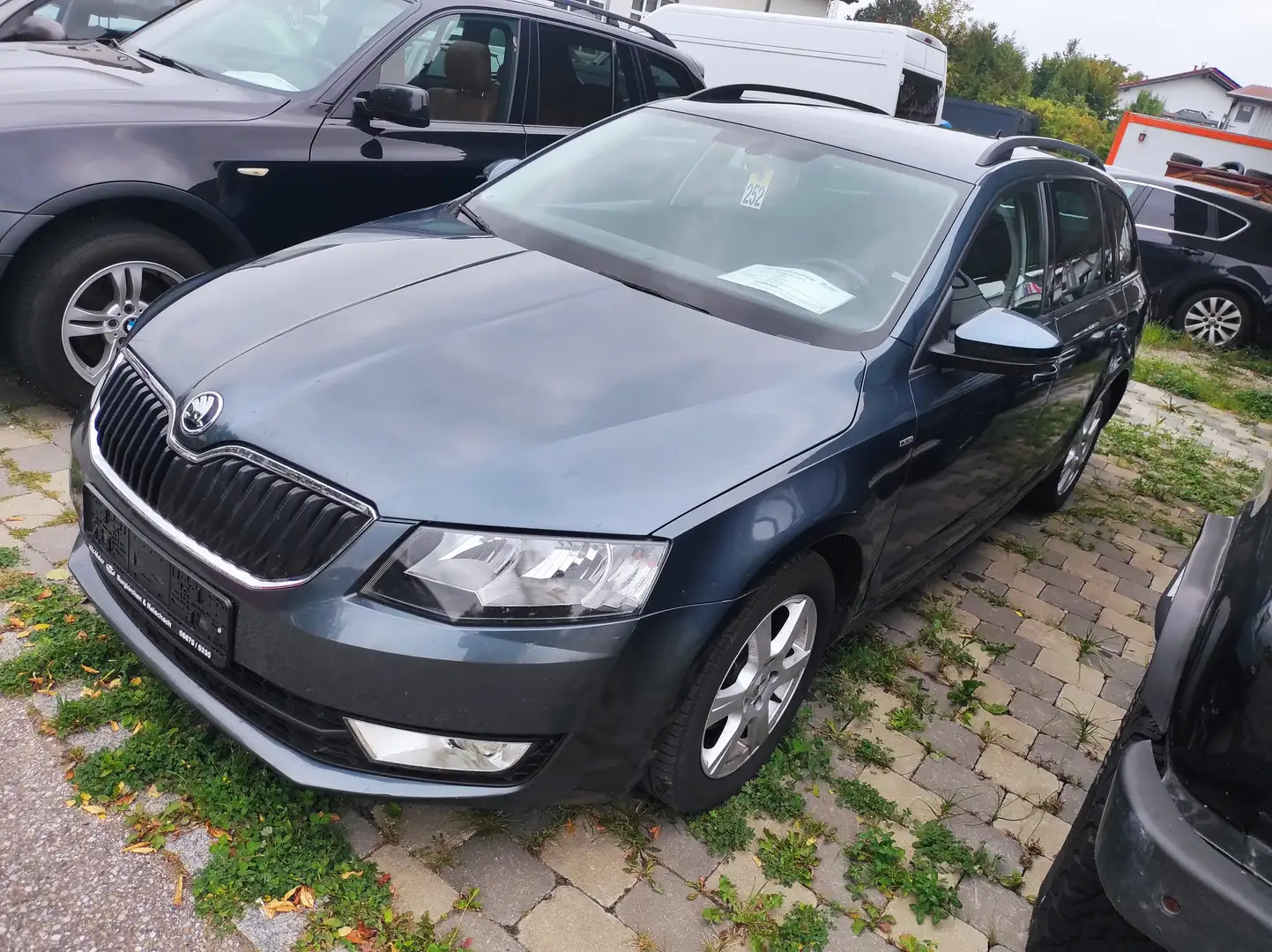 Skoda Octavia Joy Grau - 1