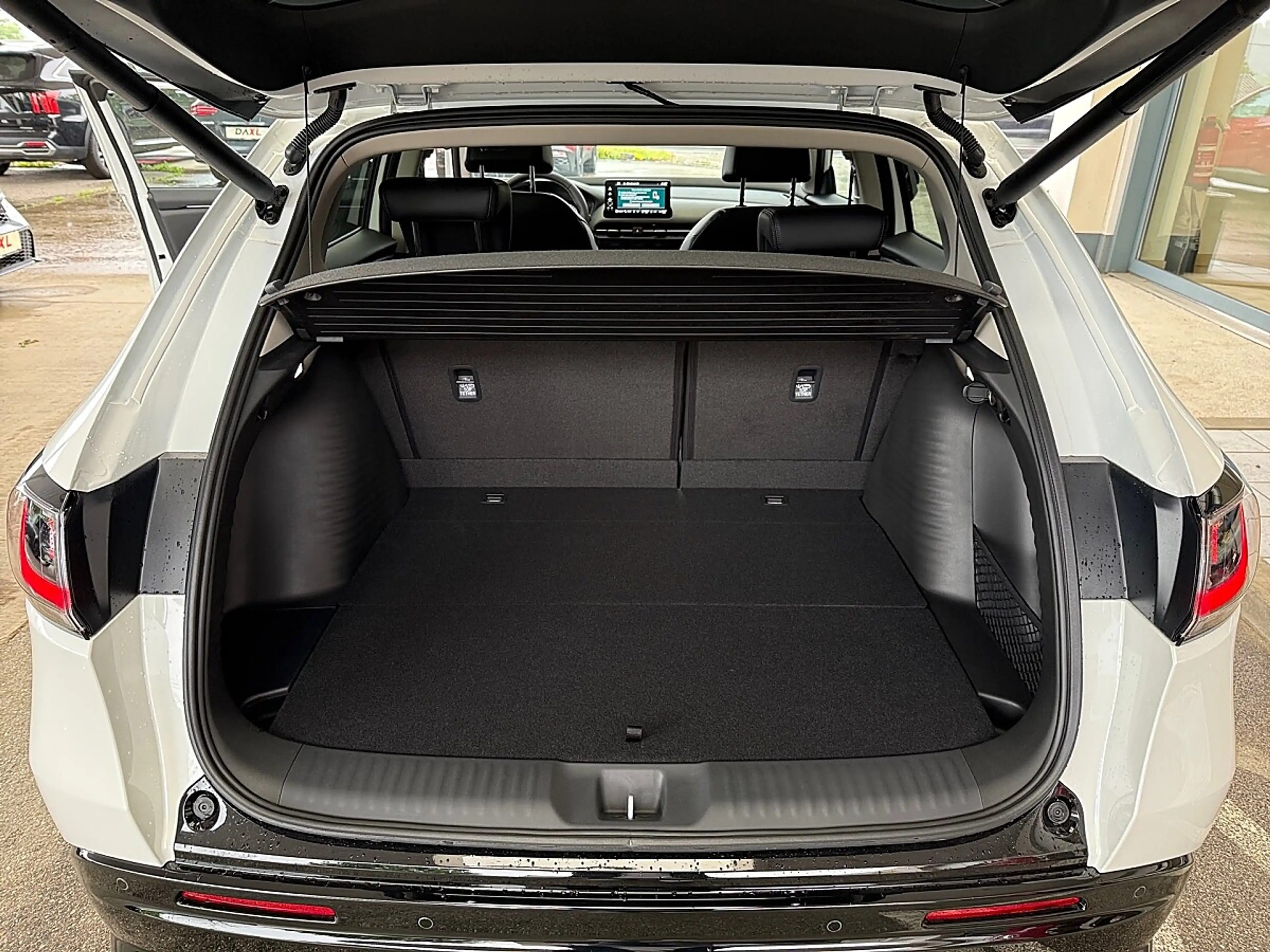 Honda ZR-V 2,0 i-MMD Hybrid Sport Aut. — photo 9