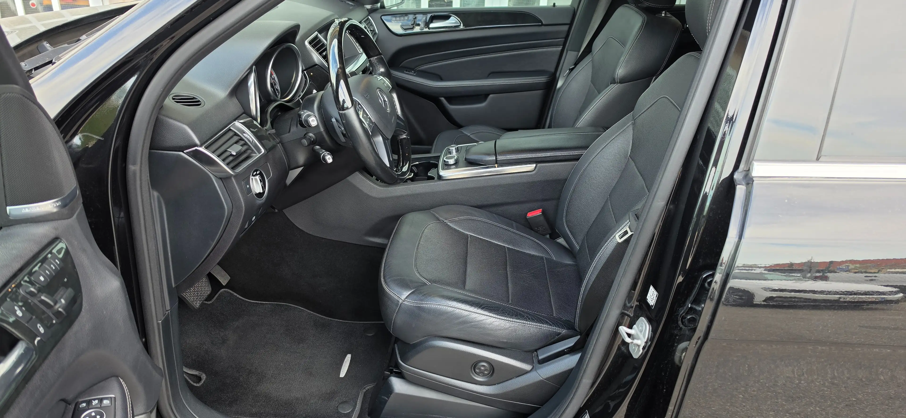 Mercedes-Benz ML 350 CDI 4Matic AMG Mega Vollausstattung*LUFT*PANO*NAVI — photo 10