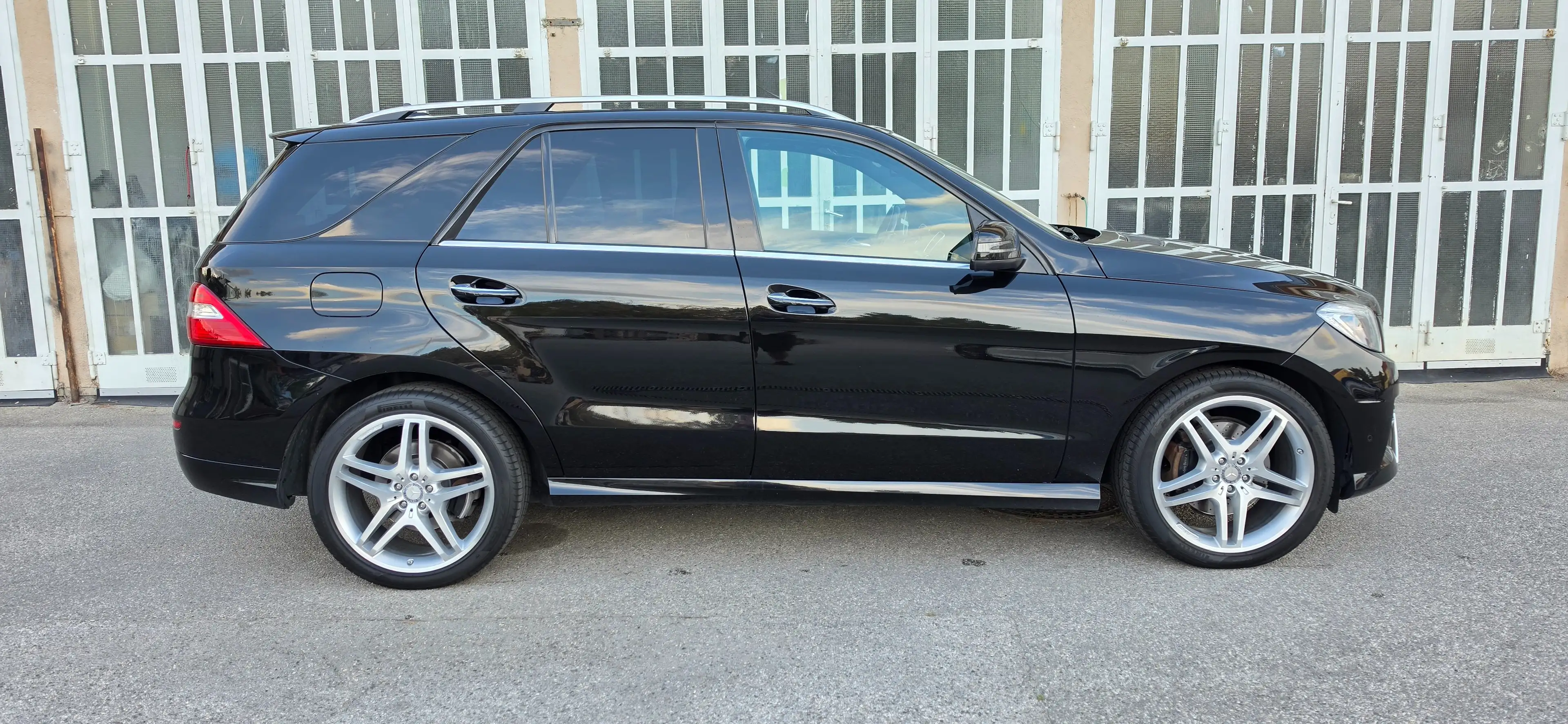 Mercedes-Benz ML 350 CDI 4Matic AMG Mega Vollausstattung*LUFT*PANO*NAVI — photo 5