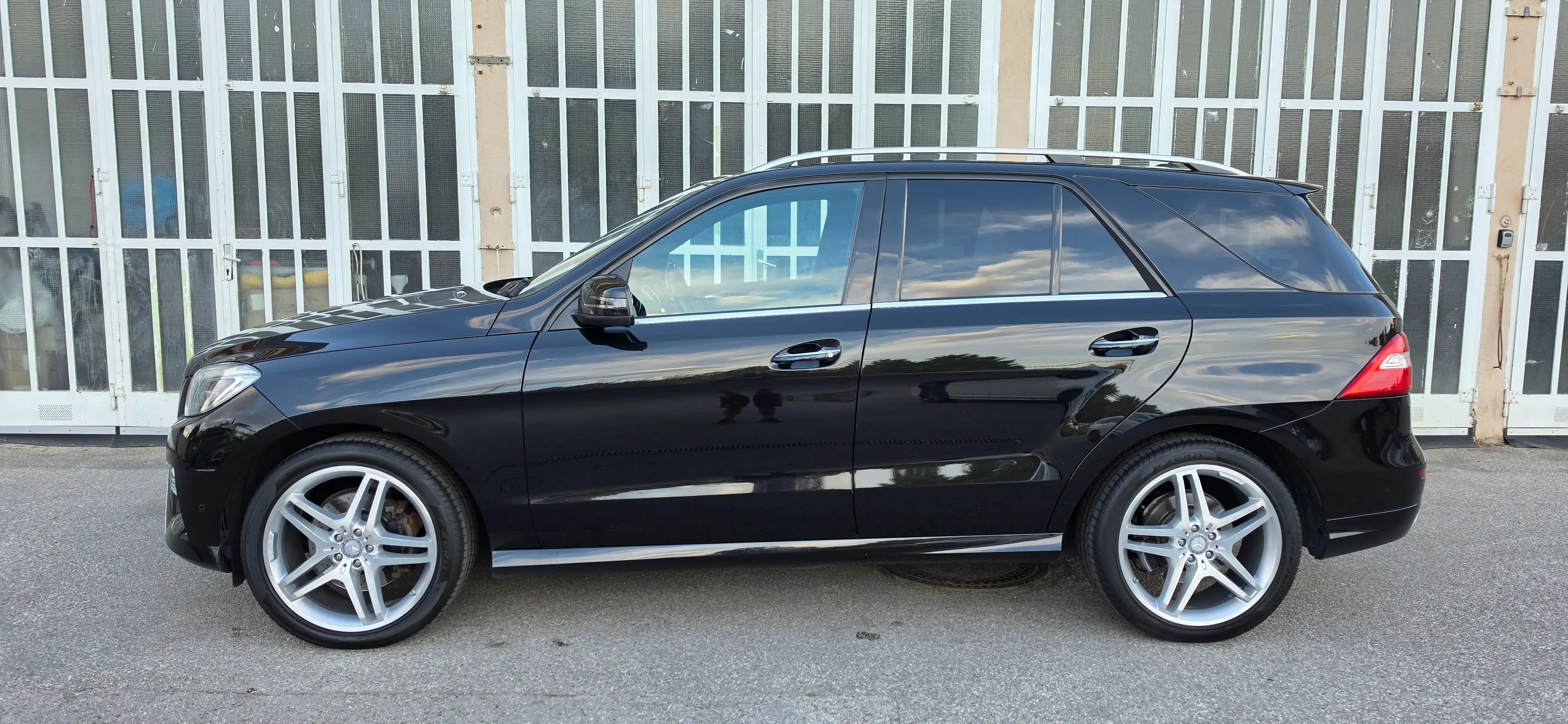 Mercedes-Benz ML 350 CDI 4Matic AMG Mega Vollausstattung*LUFT*PANO*NAVI — photo 2