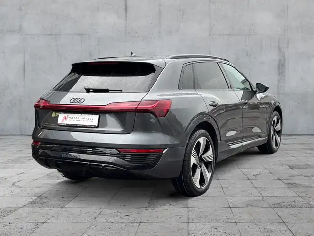 Audi Q8 E-Tron view 6