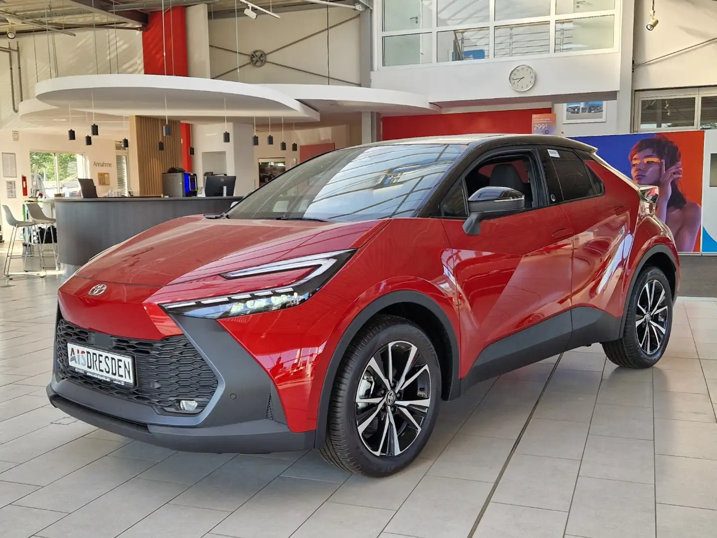 Toyota C-HR 1.8 Hybrid 4x2 Teamplayer Nero - 2