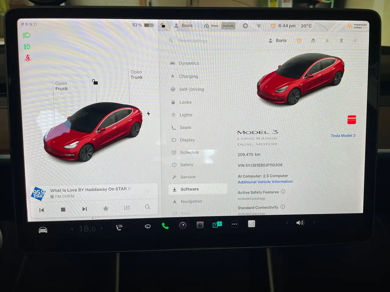 Tesla Model 3 снимка Tesla Model 3