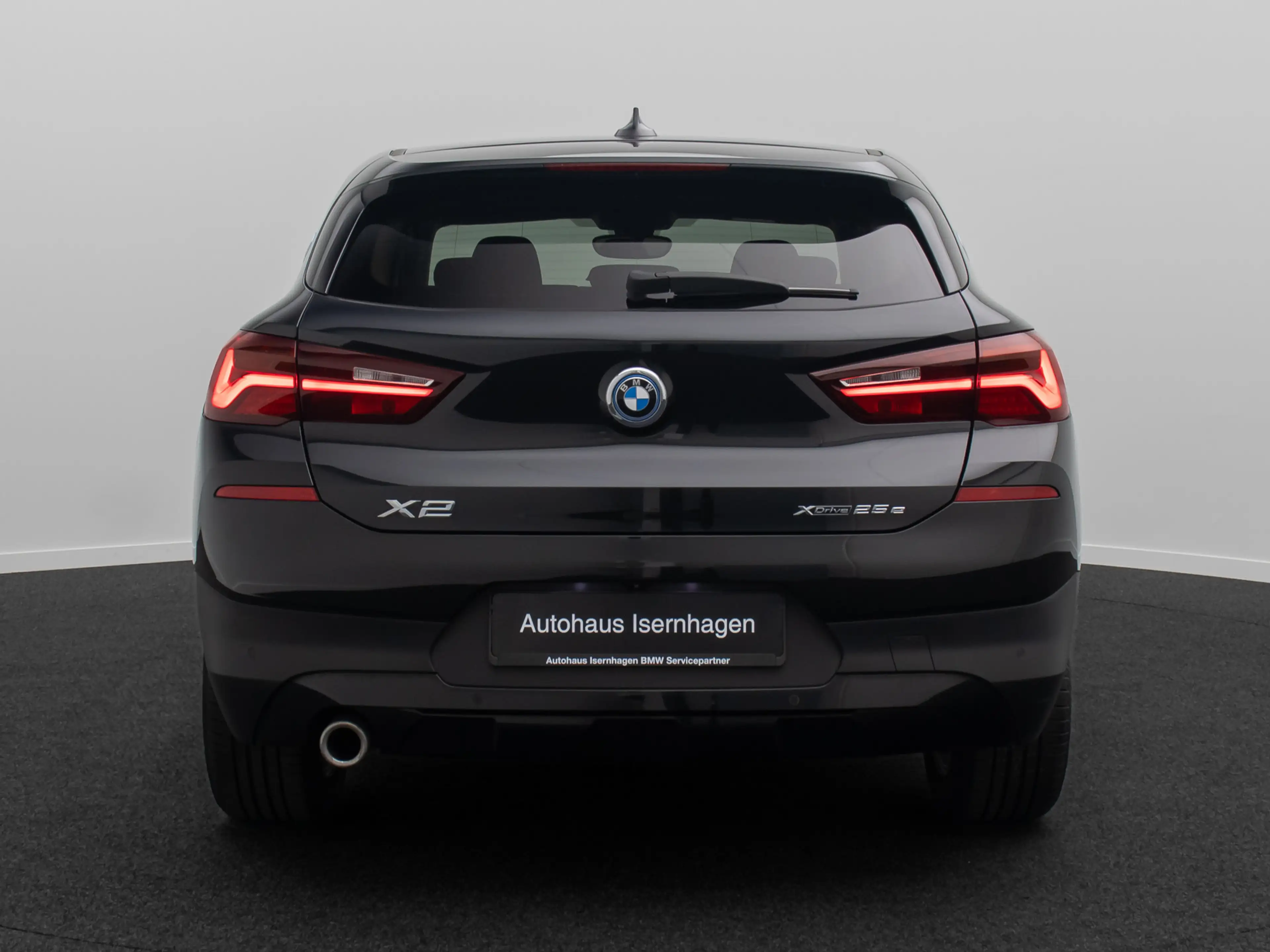BMW X2 Kamera DAB LED Parkassistent Navi Sport — photo 8