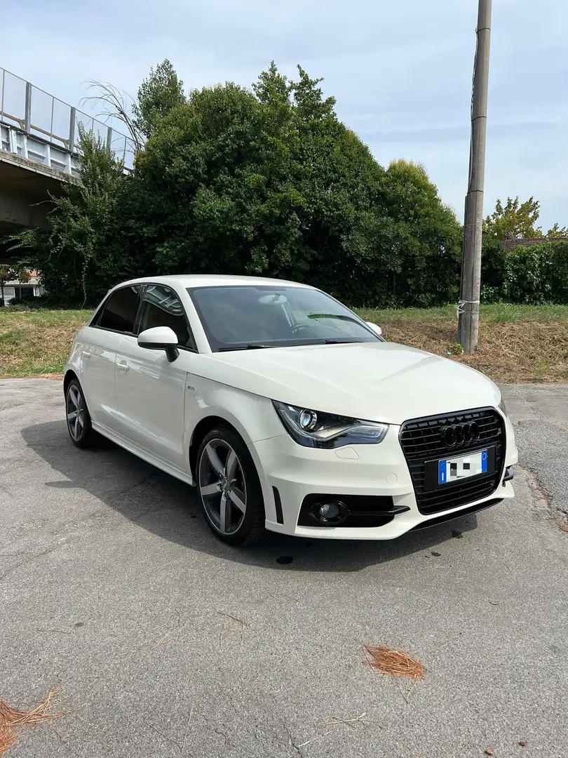 Audi A1 Sportback 1.6 tdi Ambition s-tronic - 1